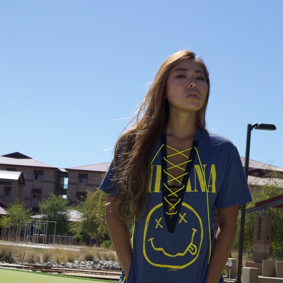 nirvana lace up top - Picture 2 of 4